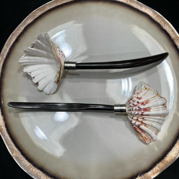 NEW Pottery Barn Antique Bronze Shell Large Salad Side Kitchen Serving Spoons - Picture 1 of 13